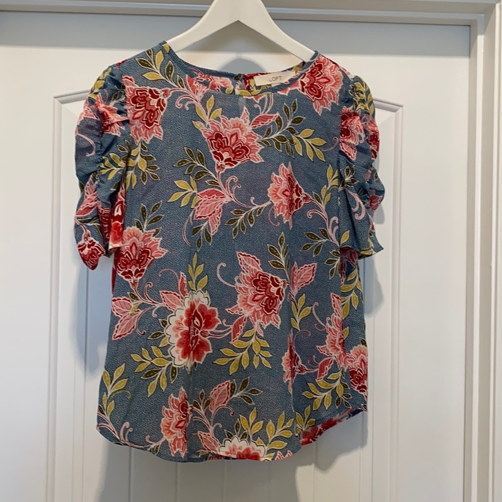Loft puffed sleeve Blouse